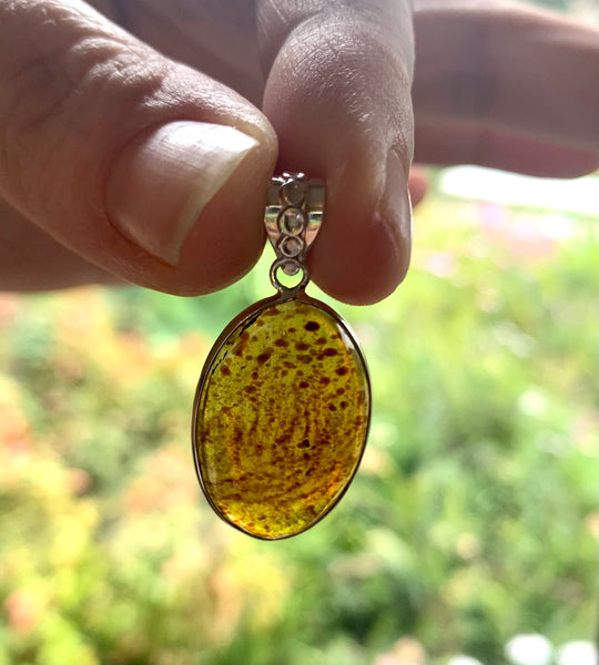 Amber Pendant in Silver